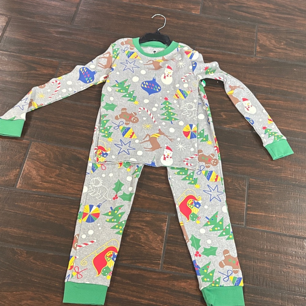 Tucker + Tate Festive Kids Pajama Set with Green Accents